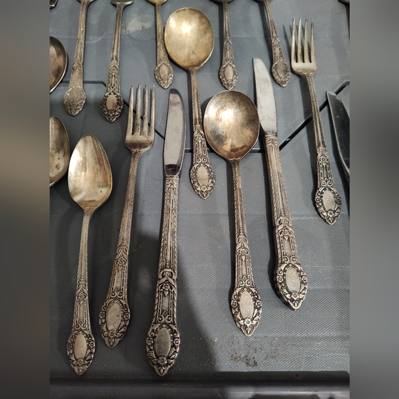 WM A Rogers AA‎ Heavy Oneida LTD 21 Piece Plated Flatware Set Old South - Picture 5 of 13